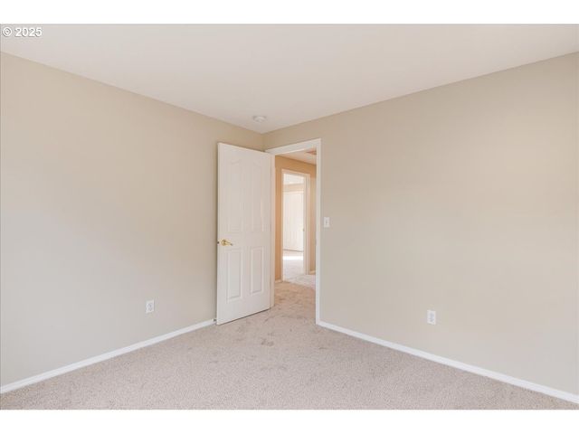 17005 Se 27TH St, Vancouver, WA 98683