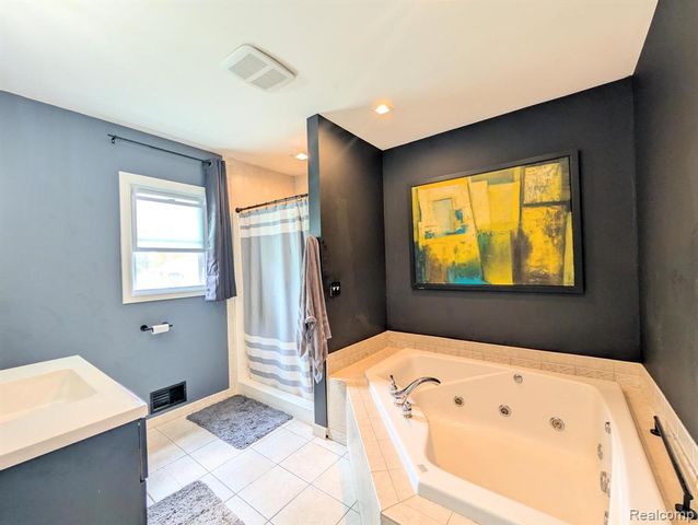 2278 Chapin Street, Grand Blanc, MI 48439