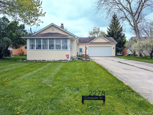 2278 Chapin Street, Grand Blanc, MI 48439