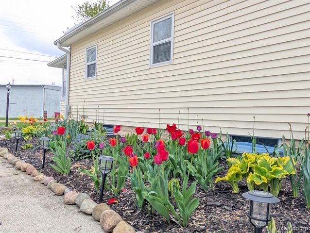 2278 Chapin Street, Grand Blanc, MI 48439