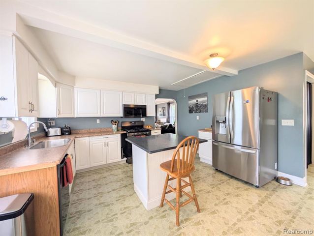 2278 Chapin Street, Grand Blanc, MI 48439
