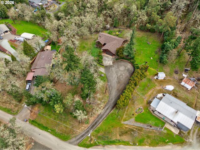 755 PLIN St, Myrtle Creek, OR 97457
