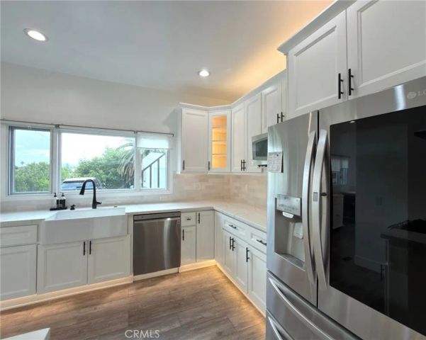 1274 S Orange Drive, Los Angeles, CA 90019