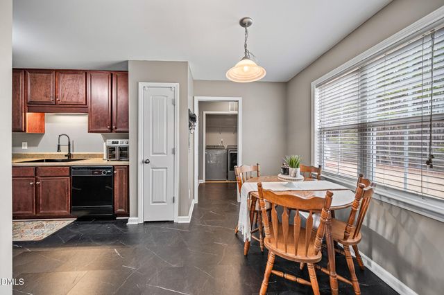 58 Meredith Lane, Fuquay Varina, NC 27526