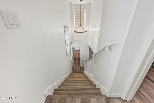 2340 E WAYLAND Drive, Phoenix, AZ 85040