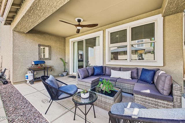 2340 E WAYLAND Drive, Phoenix, AZ 85040