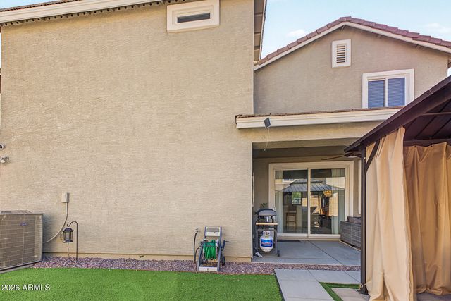 2340 E WAYLAND Drive, Phoenix, AZ 85040