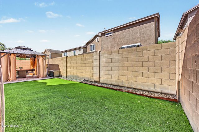 2340 E WAYLAND Drive, Phoenix, AZ 85040