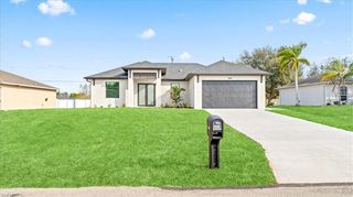 1941 NE 15th ST, Cape Coral, FL 33909