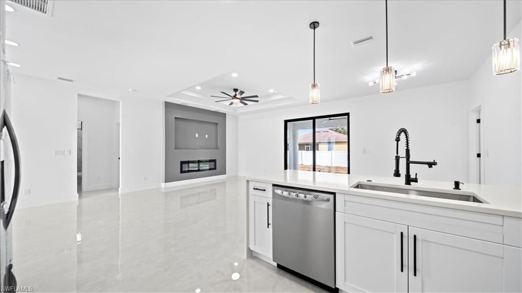 Image 15 of property listing at 1941 NE 15th ST, Cape Coral, FL 33909