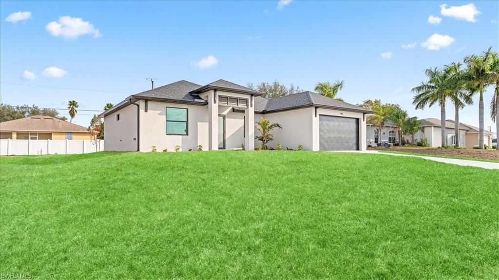 Image 4 of property listing at 1941 NE 15th ST, Cape Coral, FL 33909