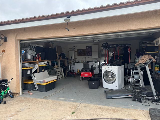 9116 Fuchsia, California City, CA 93505