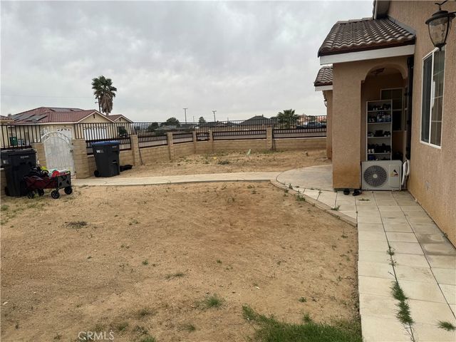9116 Fuchsia, California City, CA 93505