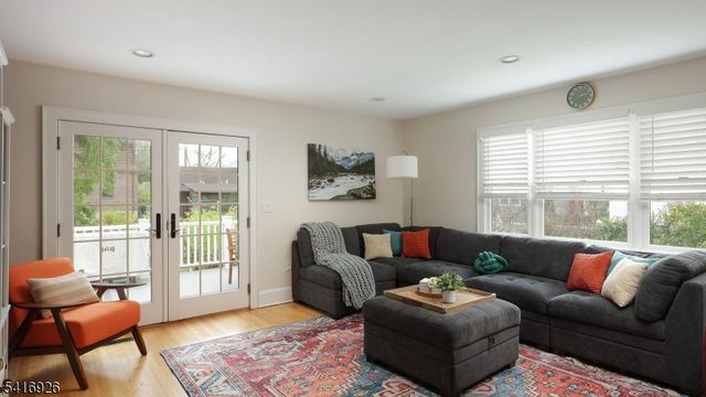 133 Columbia Ave, Cranford Twp., NJ 07016