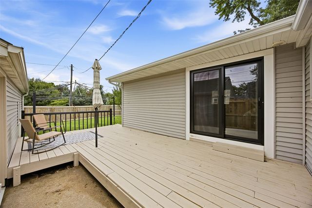 807 40th Street SE, Cedar Rapids, IA 52403