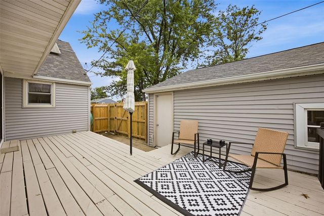 807 40th Street SE, Cedar Rapids, IA 52403