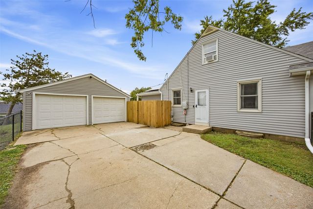 807 40th Street SE, Cedar Rapids, IA 52403