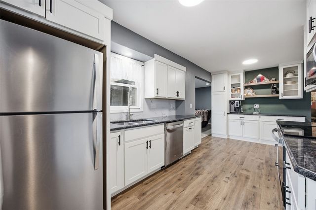 807 40th Street SE, Cedar Rapids, IA 52403