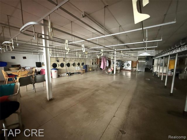 10810 W 7 Mile Road, Detroit, MI 48221