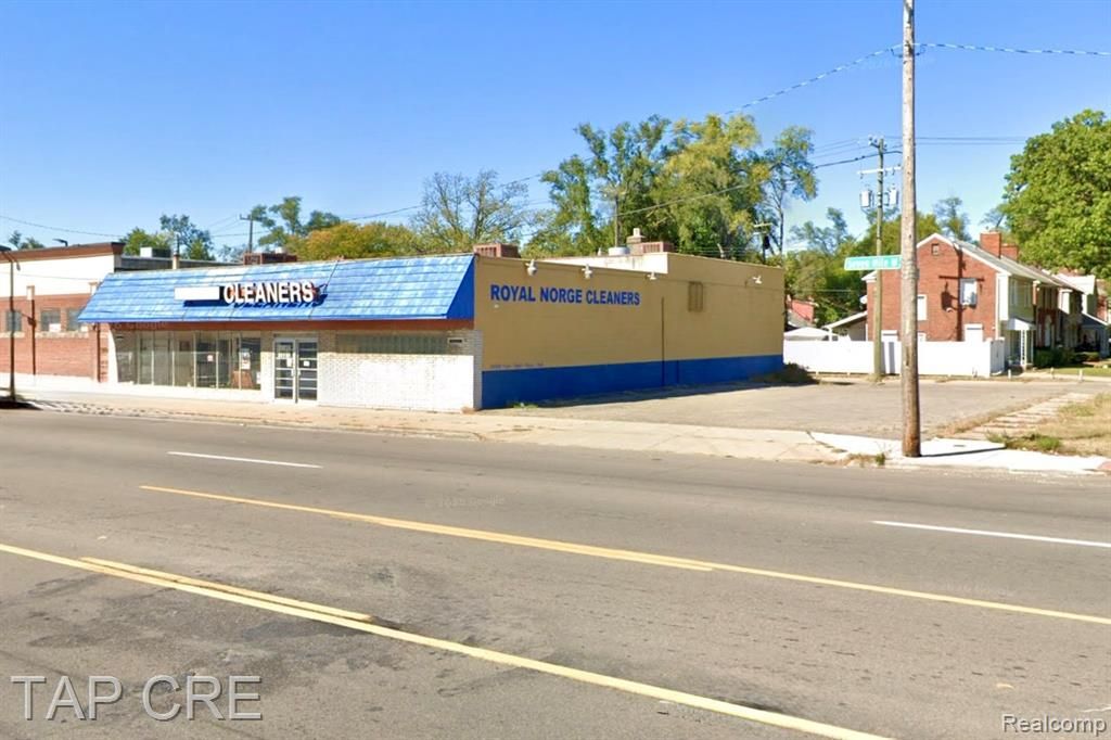 10810 W 7 Mile Road, Detroit, MI 48221