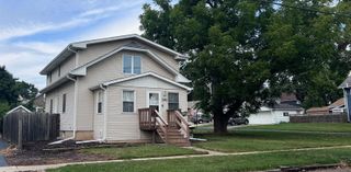 141 N Lord Avenue, Carpentersville, IL 60110
