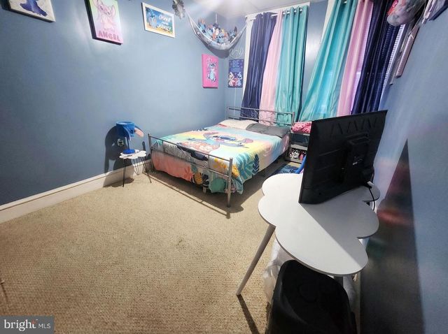 1150 E PHILADELPHIA ST, York, PA 17403