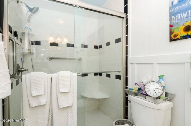 2 W Henderson Street, Wrightsville Beach, NC 28480