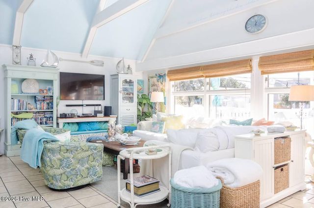 2 W Henderson Street, Wrightsville Beach, NC 28480
