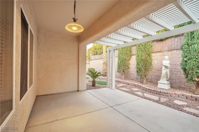 2585 Portsmouth Creek Avenue, Henderson, NV 89052