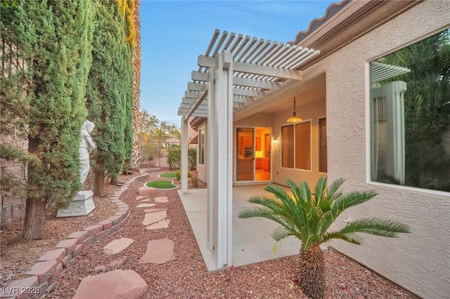 2585 Portsmouth Creek Avenue, Henderson, NV 89052