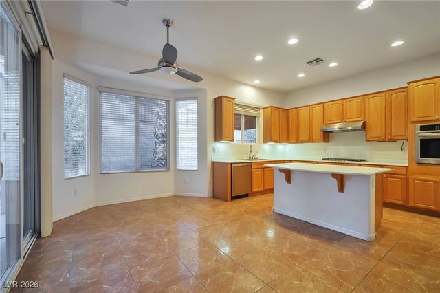 2585 Portsmouth Creek Avenue, Henderson, NV 89052