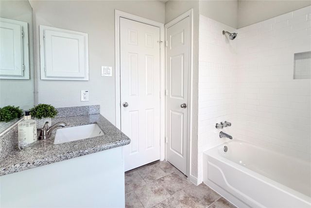 10940 Collingswood Drive, La Porte, TX 77571