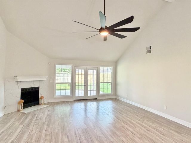 10940 Collingswood Drive, La Porte, TX 77571