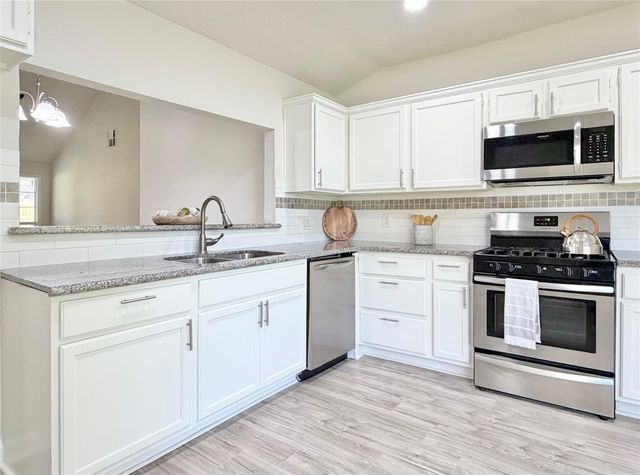 10940 Collingswood Drive, La Porte, TX 77571