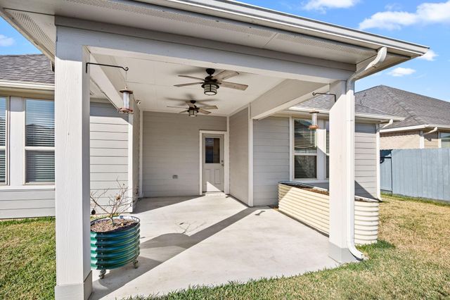 8315 Divot Trace, Fulshear, TX 77441