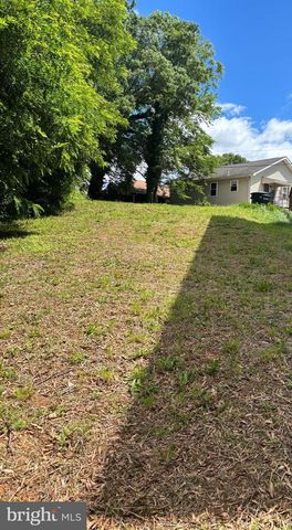 5304 CENTRAL AVE SE, Washington, DC 20019