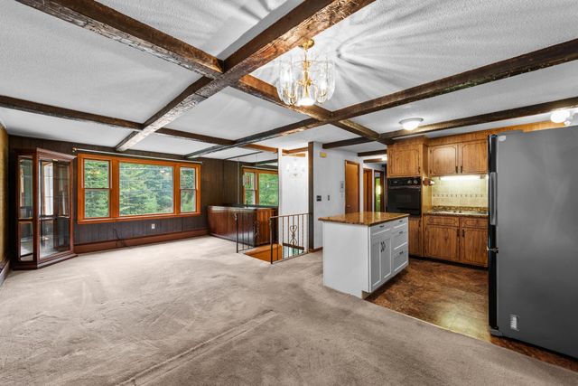 12 Davis Road, Merrimack, NH 03054