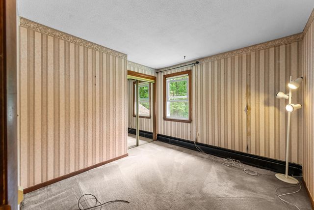 12 Davis Road, Merrimack, NH 03054