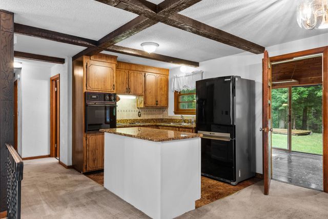 12 Davis Road, Merrimack, NH 03054