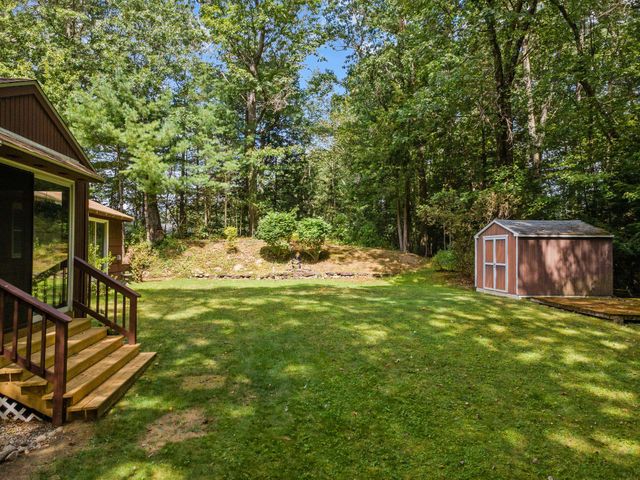 12 Davis Road, Merrimack, NH 03054