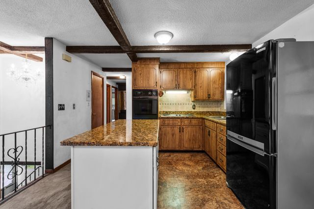 12 Davis Road, Merrimack, NH 03054