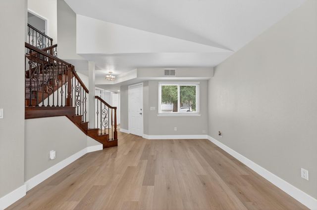 8304 Oakenshield Cir, Antelope, CA 95843