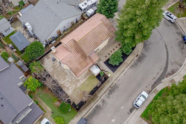 8304 Oakenshield Cir, Antelope, CA 95843