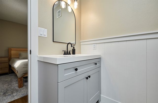 1106 SE Rio Drive, Ankeny, IA 50021