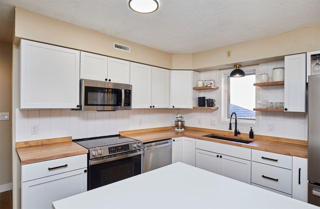 1106 SE Rio Drive, Ankeny, IA 50021