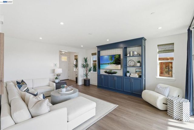 3830 Viggo Way, Dublin, CA 94568