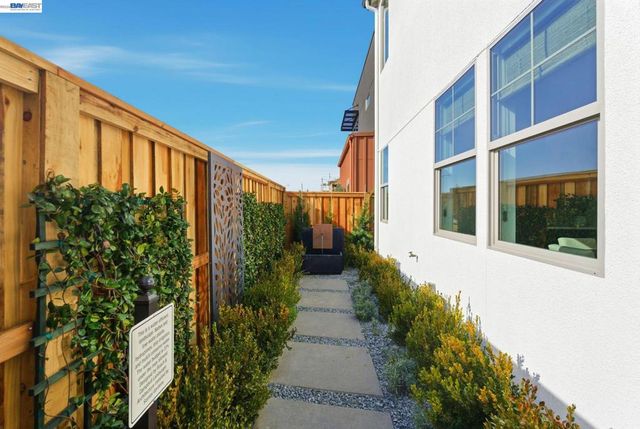 3830 Viggo Way, Dublin, CA 94568