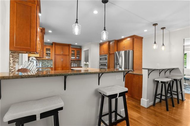 2300 W 103rd Terrace, Leawood, KS 66206