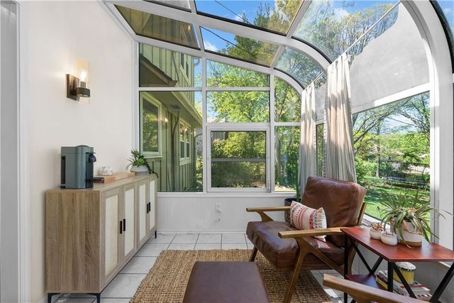 2300 W 103rd Terrace, Leawood, KS 66206