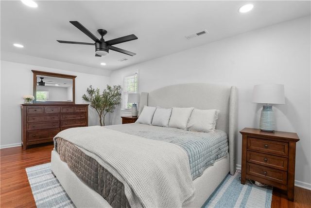 2300 W 103rd Terrace, Leawood, KS 66206